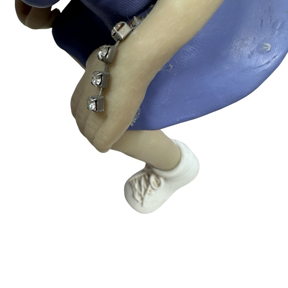 Diana Manning Family of Friends Lady Tennis Player Shelf Sitters Limited Edition - Picture 9 of 9